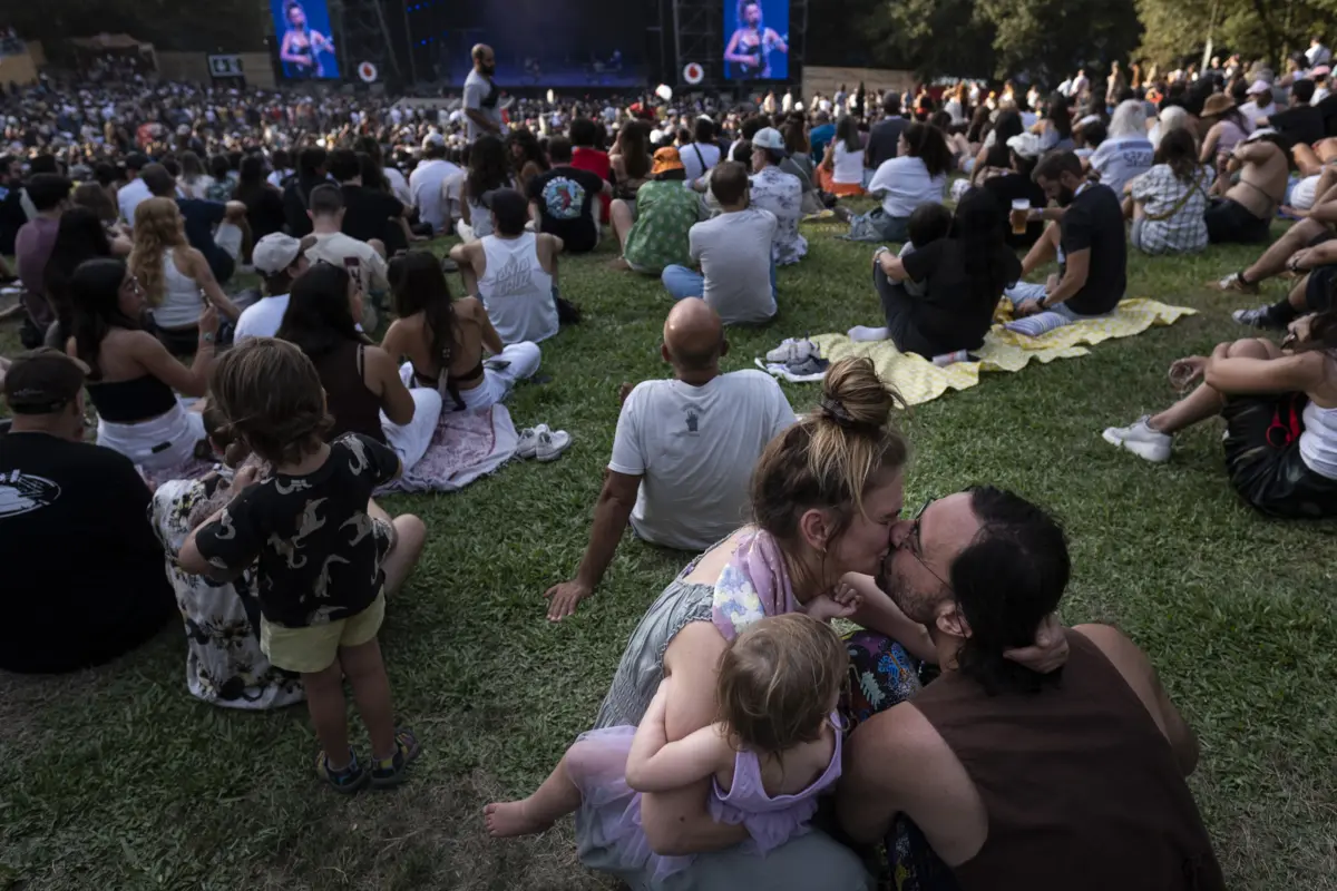 No último dia da edição deste ano, com casa cheia, Coura já se anuncia para 2026