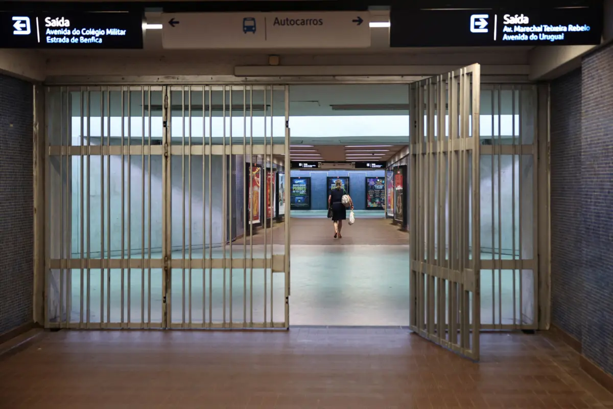 Imagem de contexto do artigo Normalizada circulação na linha Vermelha do metro de Lisboa