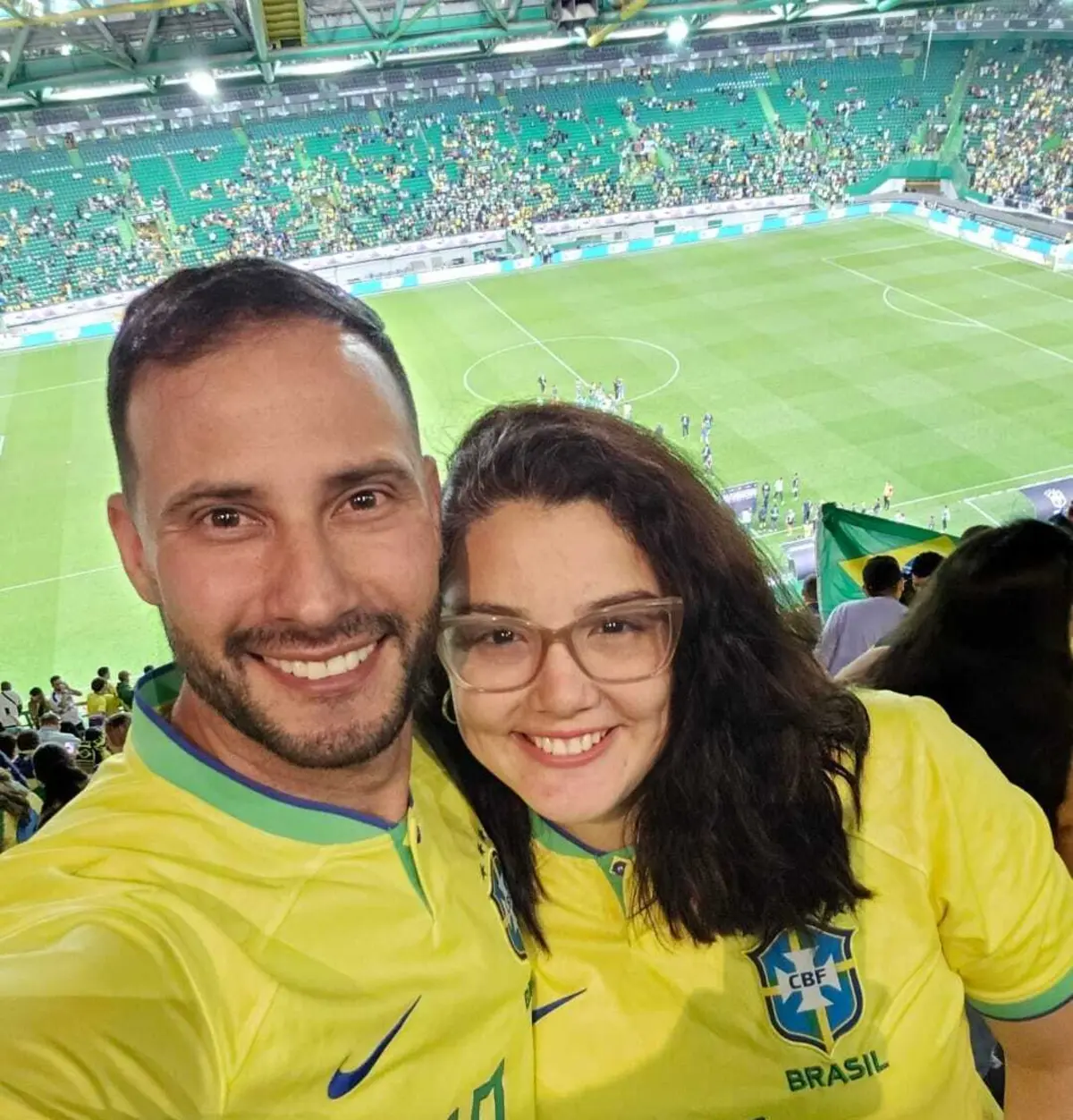 Allison Rodrigues, a vítima, e a mulher juntos pouco tempo antes do crime