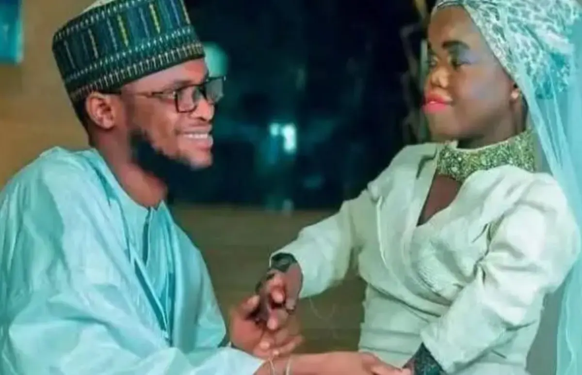 Um responsável da polícia religiosa confirmou ter recebido a ordem do tribunal na segunda-feira e que os preparativos do casamento já começaram