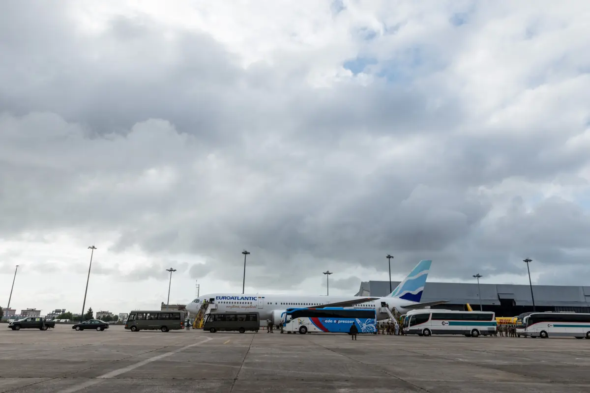 Dinheiro foi encontrado num voo oriundo da Guiné-Bissau que aterrou no Aeroporto de Figo Maduro