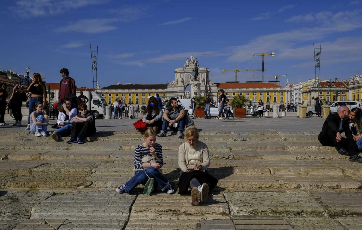 Fevereiro foi 1,77°C mais quente do que a média estimada para o período de referência pré-industrial (1850-1900)