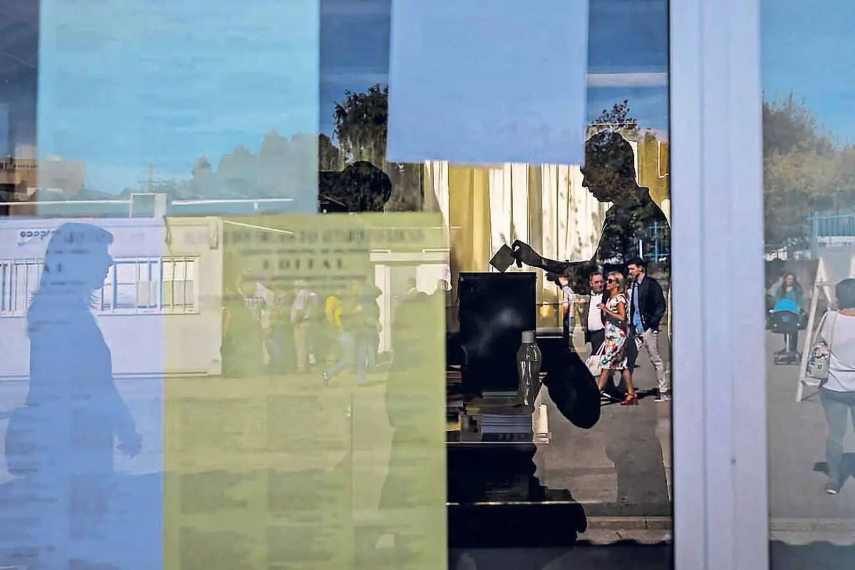 São necessários técnicos de informática nas mesas para garantir o regular funcionamento do caderno eleitoral digital