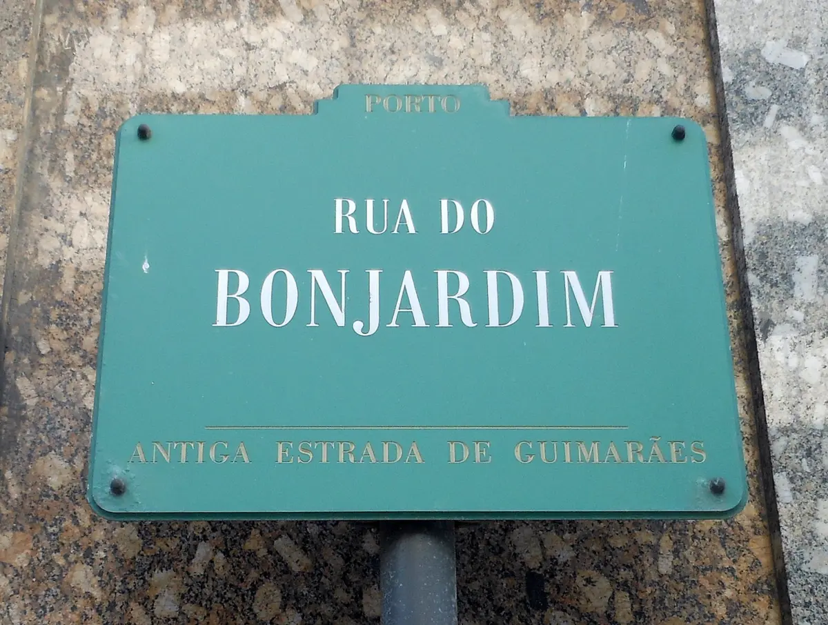 Imagem de contexto do artigo E a terceira rua mais cool do Mundo é... no Porto