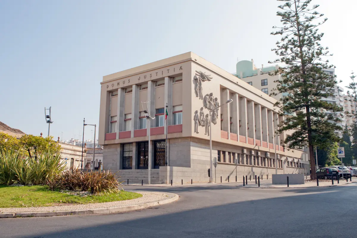 Julgamento está a decorrer no Tribunal de Faro