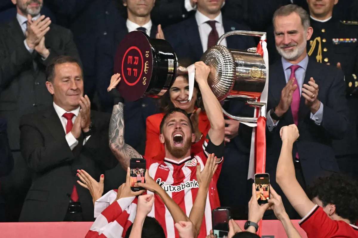 Como capitão, Muniain levantou a Taça do Rei que o Athletic Bilbau venceu há umas semanas