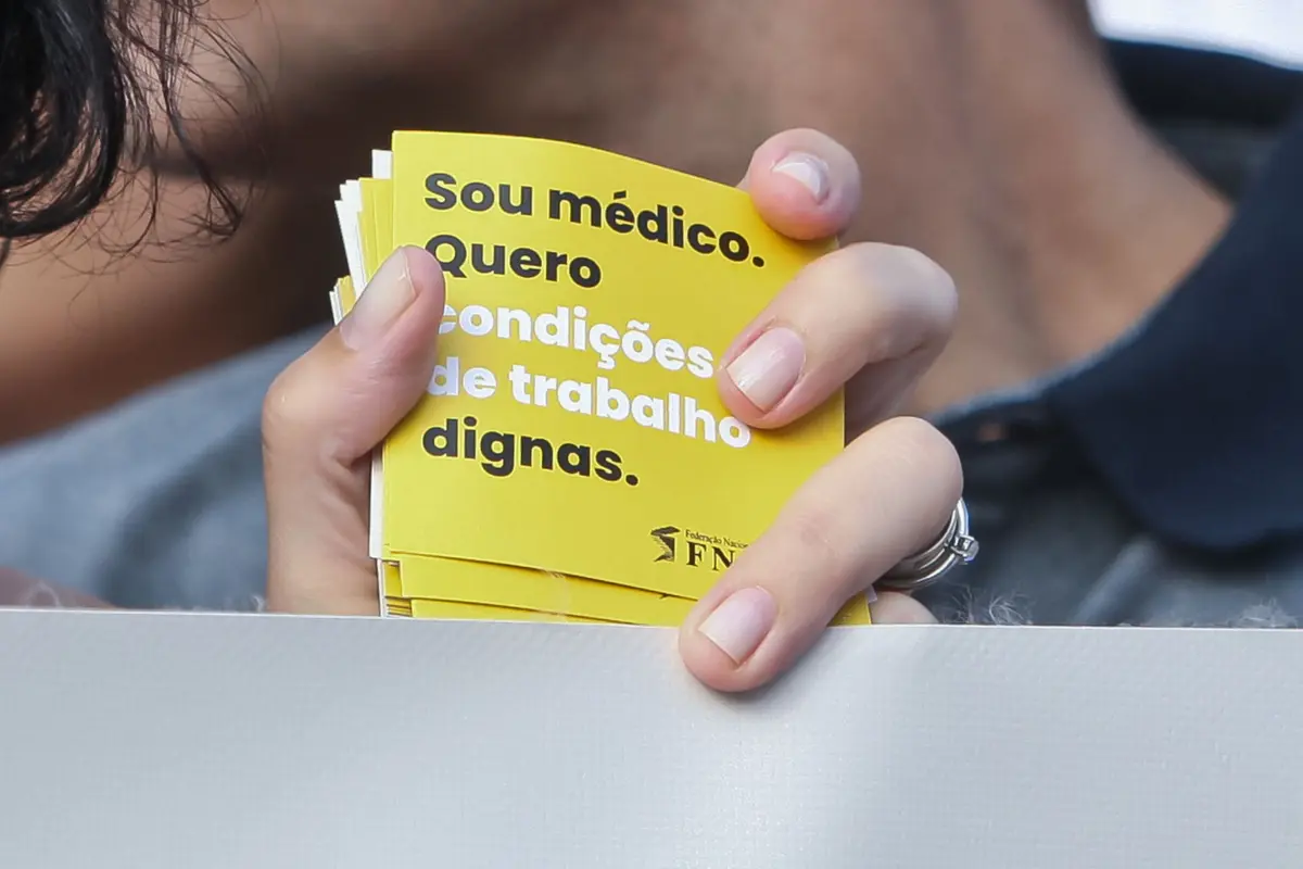 Médicos salientam o papel da qualidade de medicina e do prejuízo para os doentes