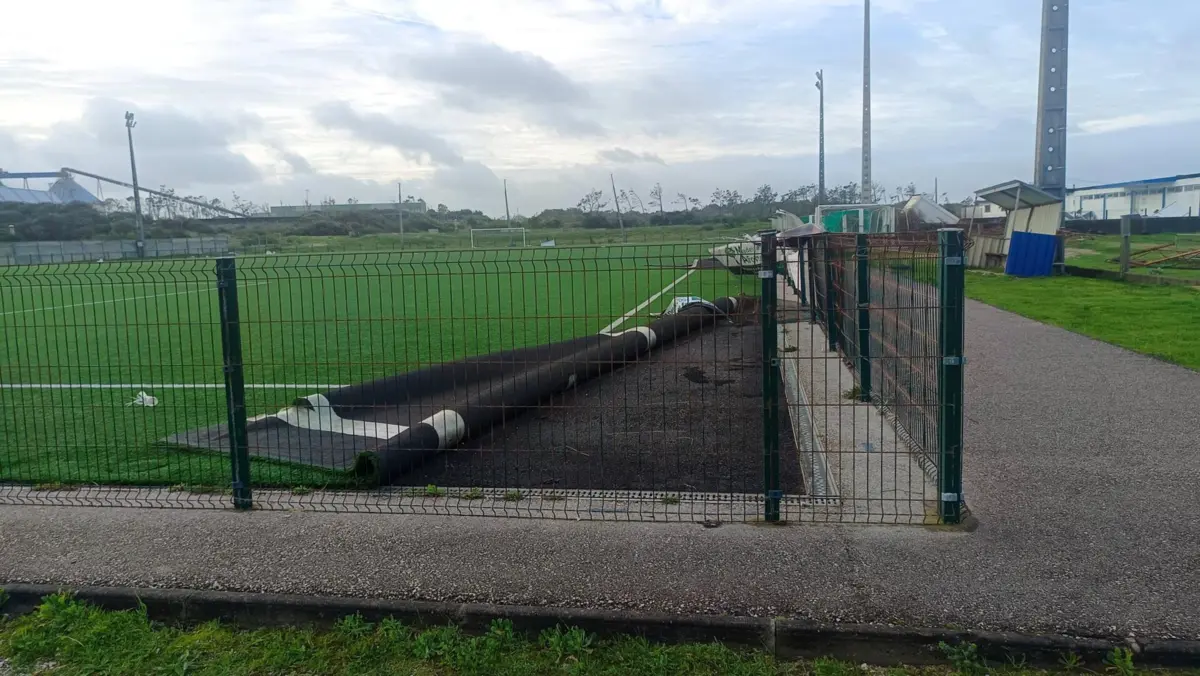 Clube Recreativo da Praia da Leirosa foi um dos afetados pelo temporal