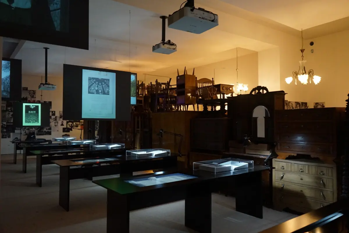 Exposição que agora abre ao público é a segunda das três dedicadas ao arquivo de Manoel de Oliveira