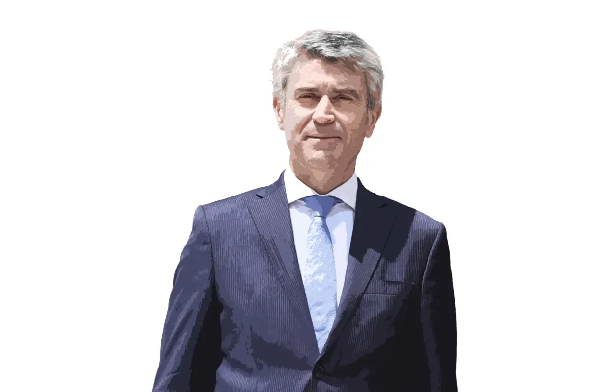 Imagem de contexto do artigo José Luís Carneiro. O rapaz do acordeão que tem o PS nas mãos