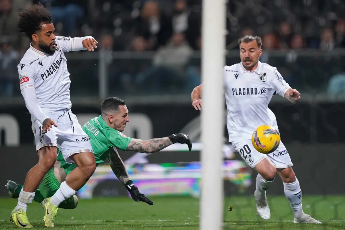 Vitória bateu o Estrela da Amadora