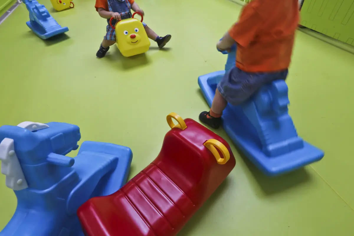 Imagem de contexto do artigo PAN propõe apoio até 115 euros para pagar creche ou ama