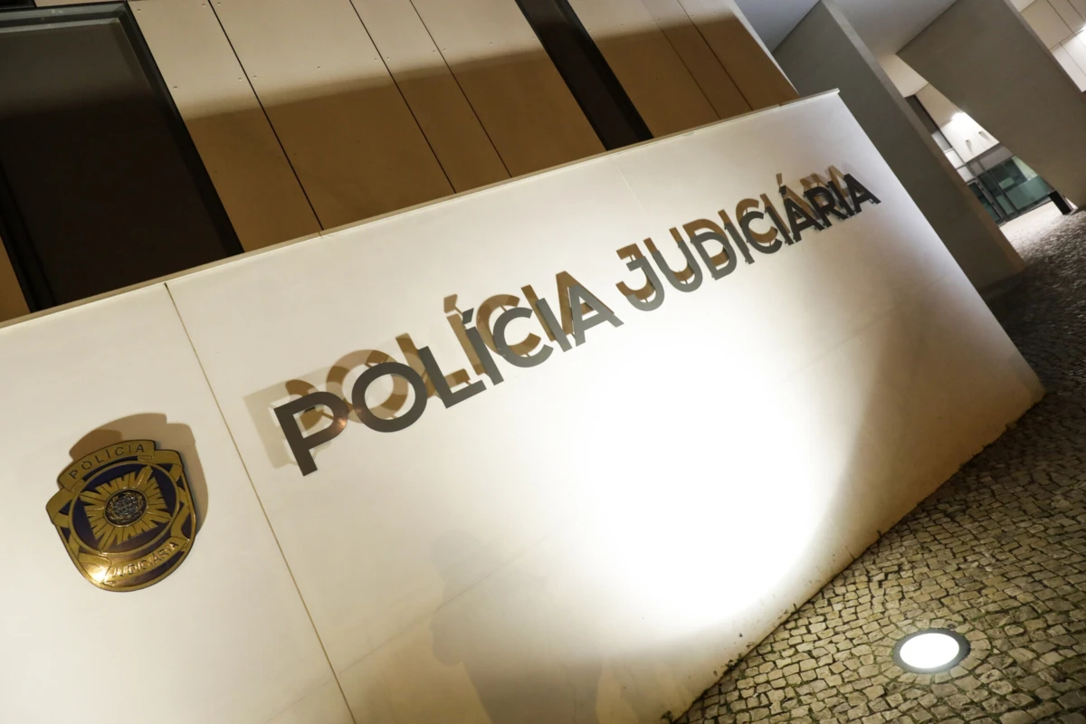 Imagem de contexto do artigo Idosos norte-americanos burlados em milhões de euros com "cartas da Nigéria"