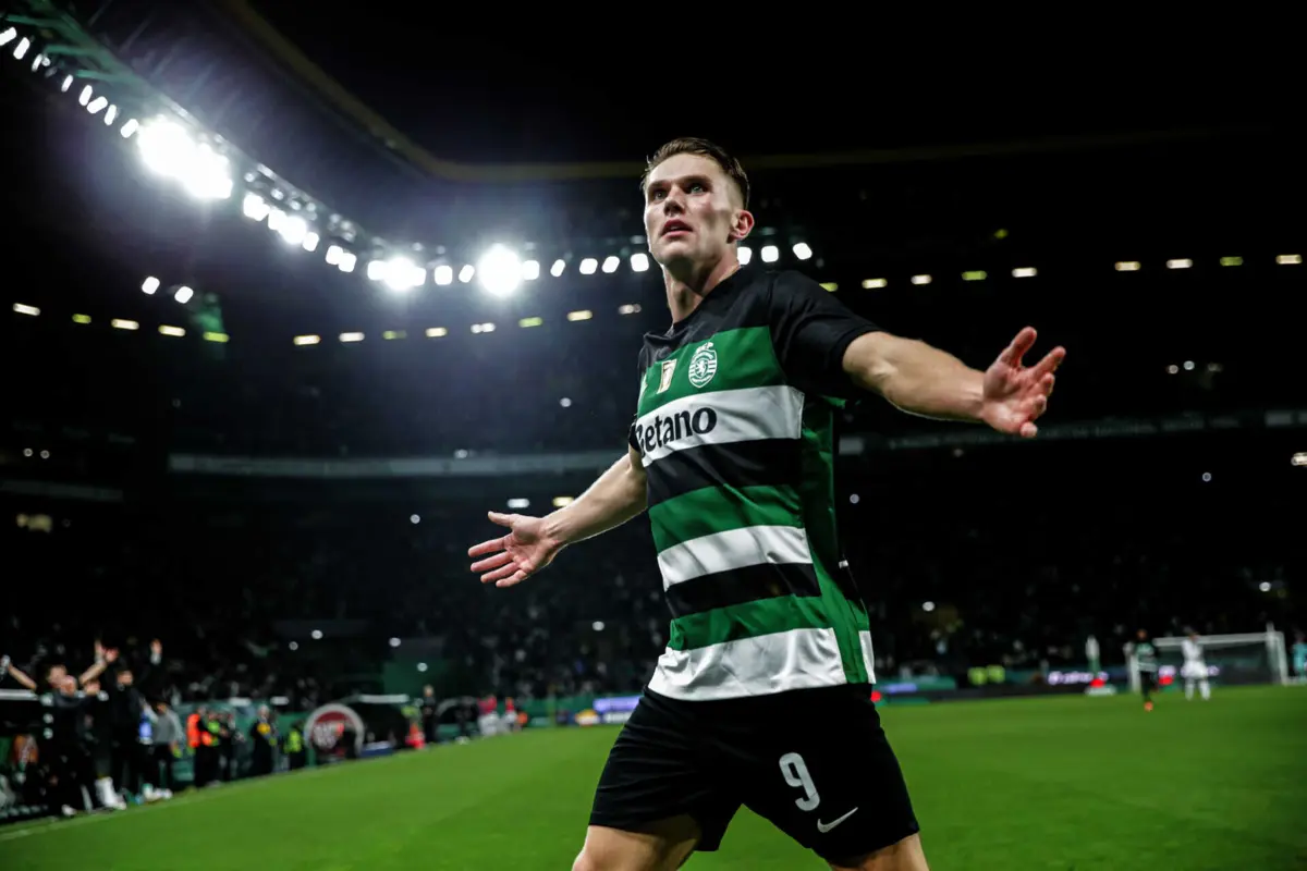 Avançado sueco leva 20 golos em 16 jogos esta temporada