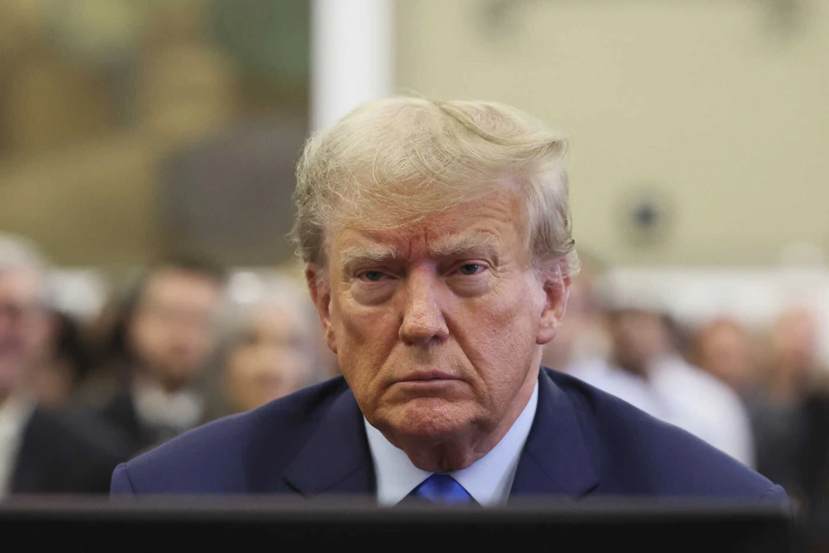 Departamento de Justiça está a avaliar como agir nos dois casos que Trump enfrenta