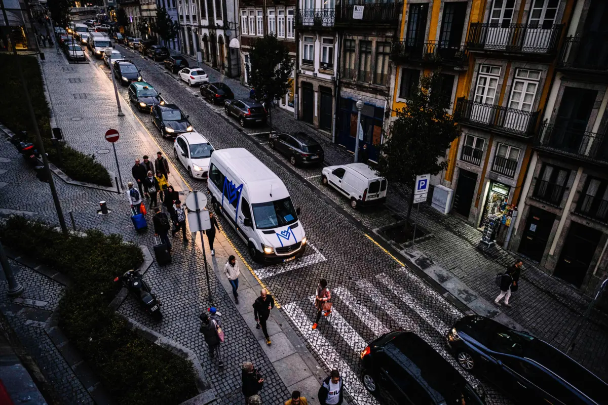 Estafeta foi abordado durante uma ação de fiscalização rodoviária na Rua Mouzinho da Silveira
