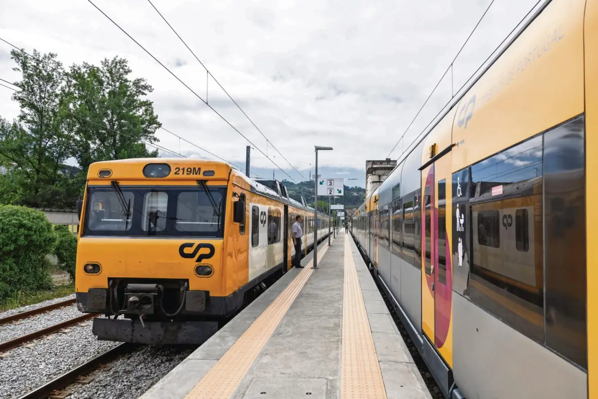 Passe combinado de 50 euros é o único que permite viajar nos urbanos