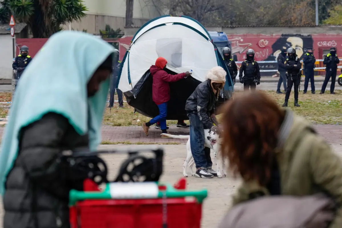 Os imigrantes pagavam entre 20 e 400 euros para viajar sem documentos