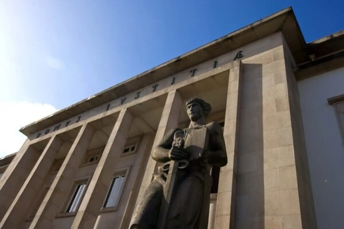 Novo regime trouxe mais constrangimentos ao funcionamento dos tribunais acusam associações