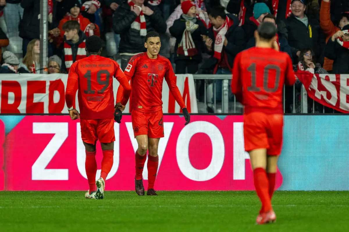 Bayern Munique segue na frente, na Bundesliga