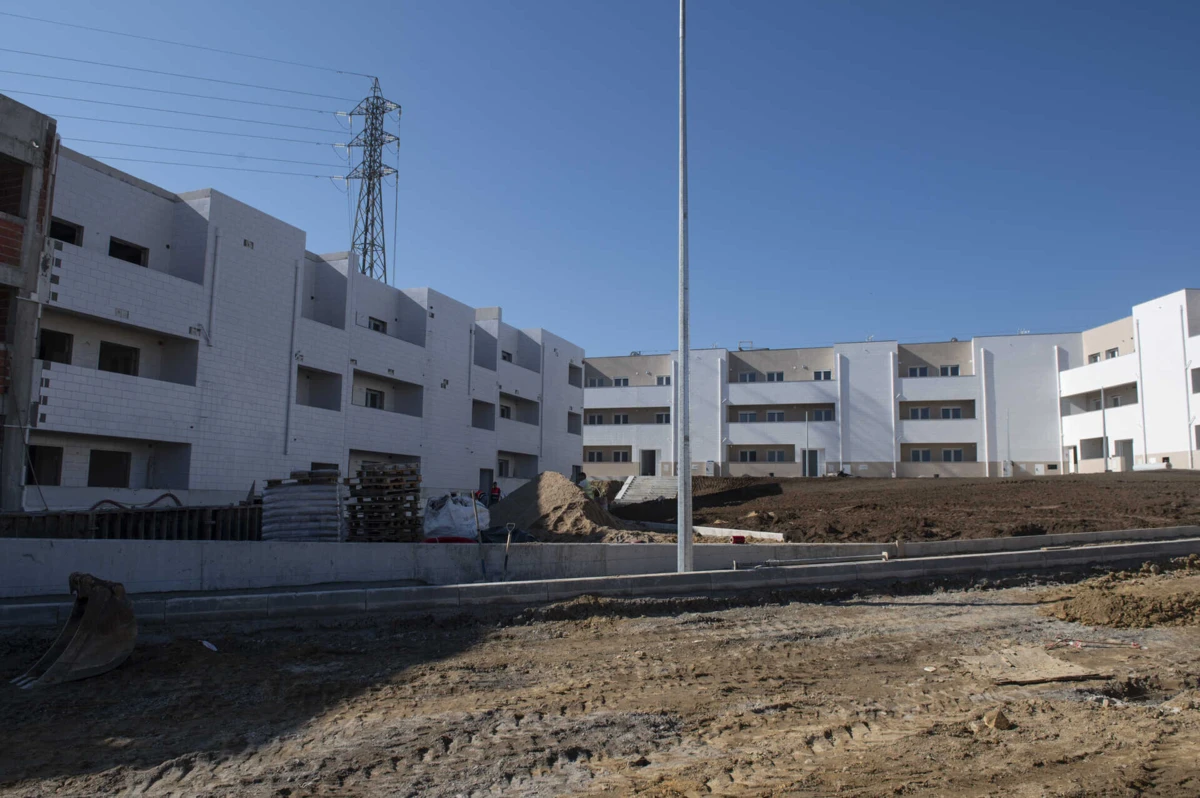 Empreendimento em construção na Rua das Freiras de Santa Clara