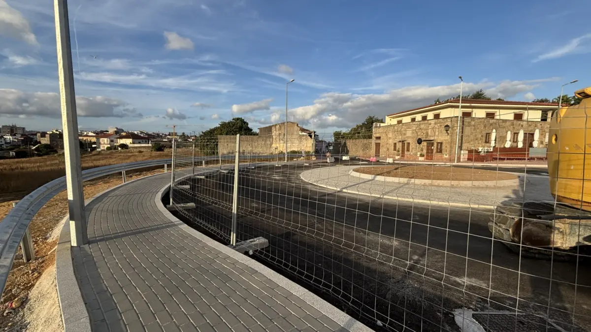 Rotunda em Barcelinhos custou mais de 100 mil euros