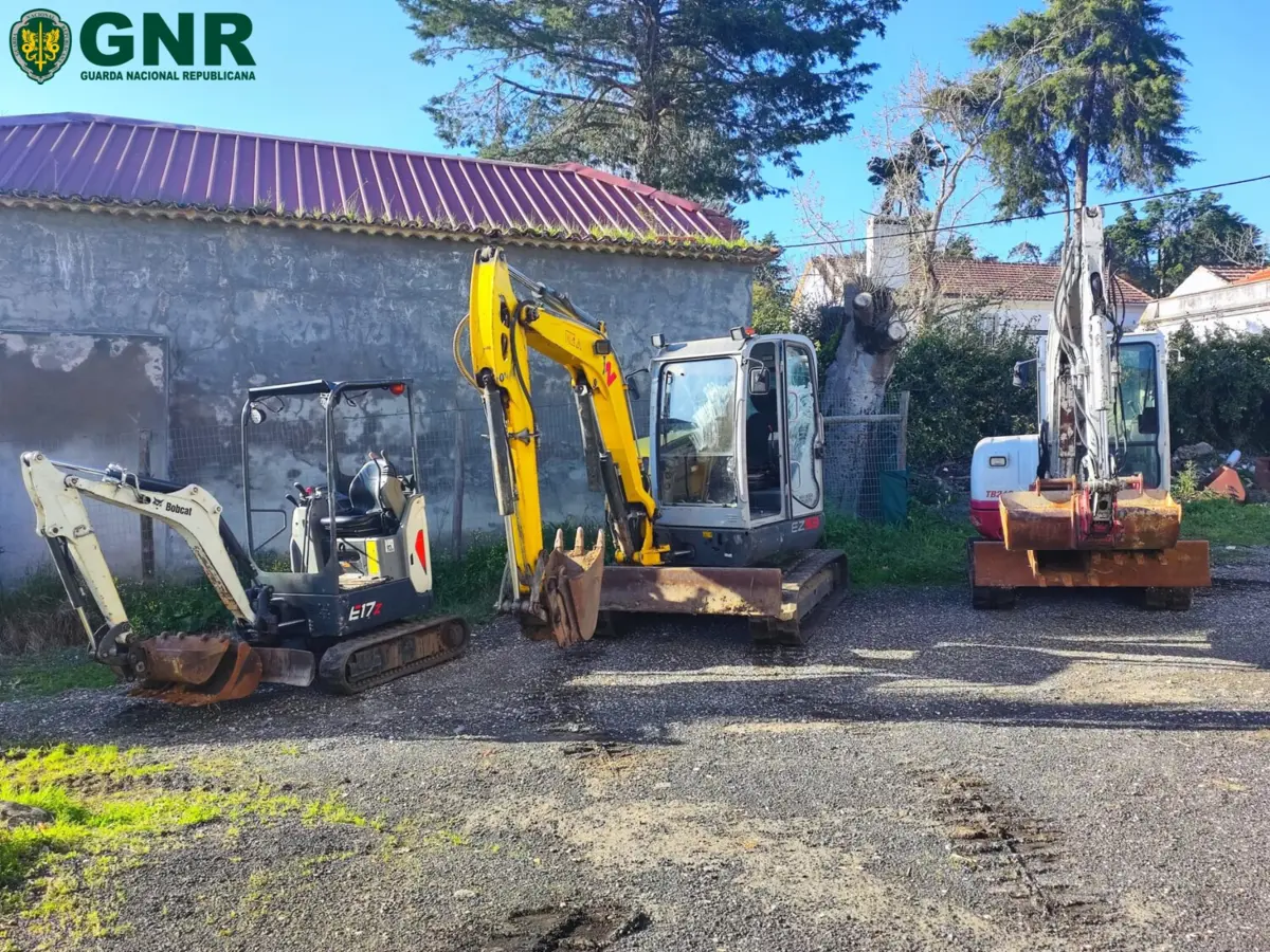 Máquinas roubadas em Espanha foram recuperadas pela GNR em Alenquer