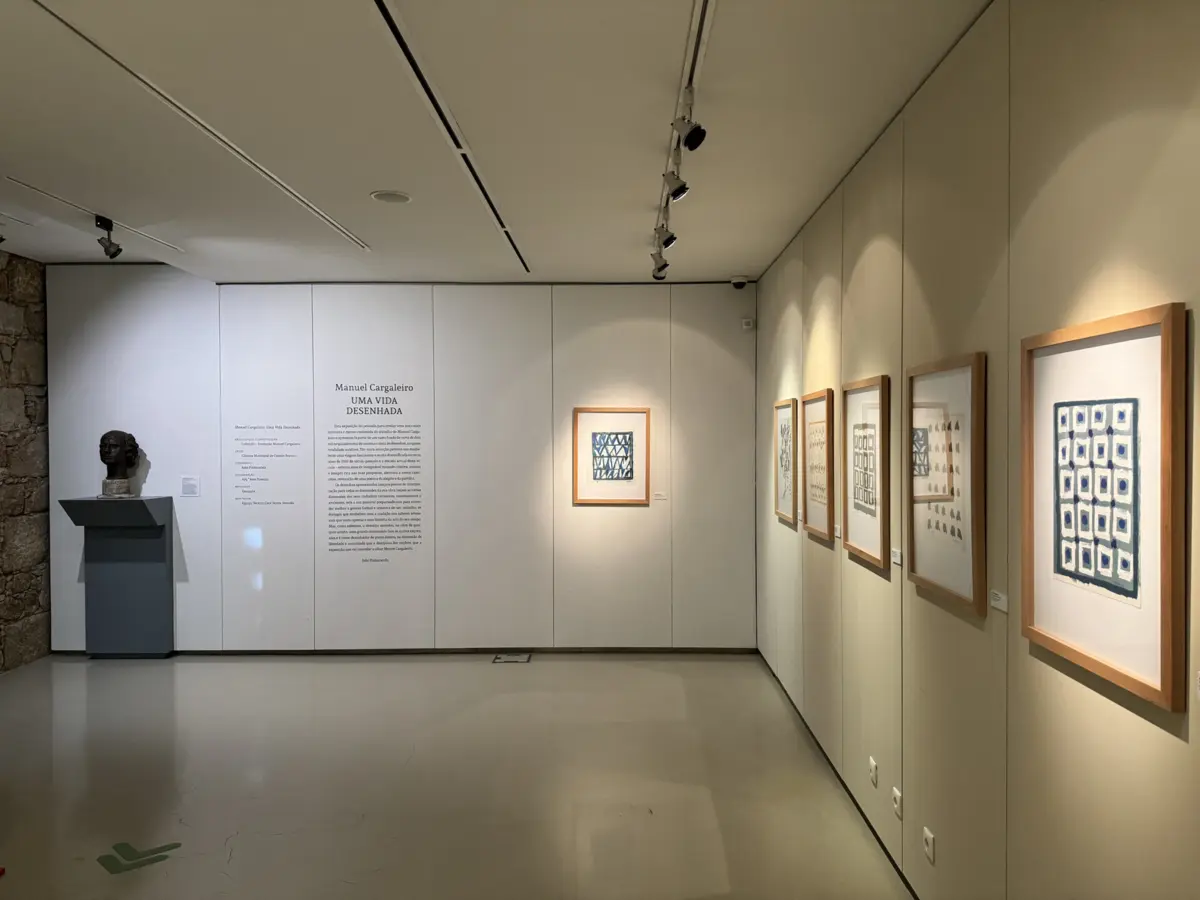 Exposição percorre a obra de Cargaleiro, um dos últimos mestres vivos da arte portuguesa