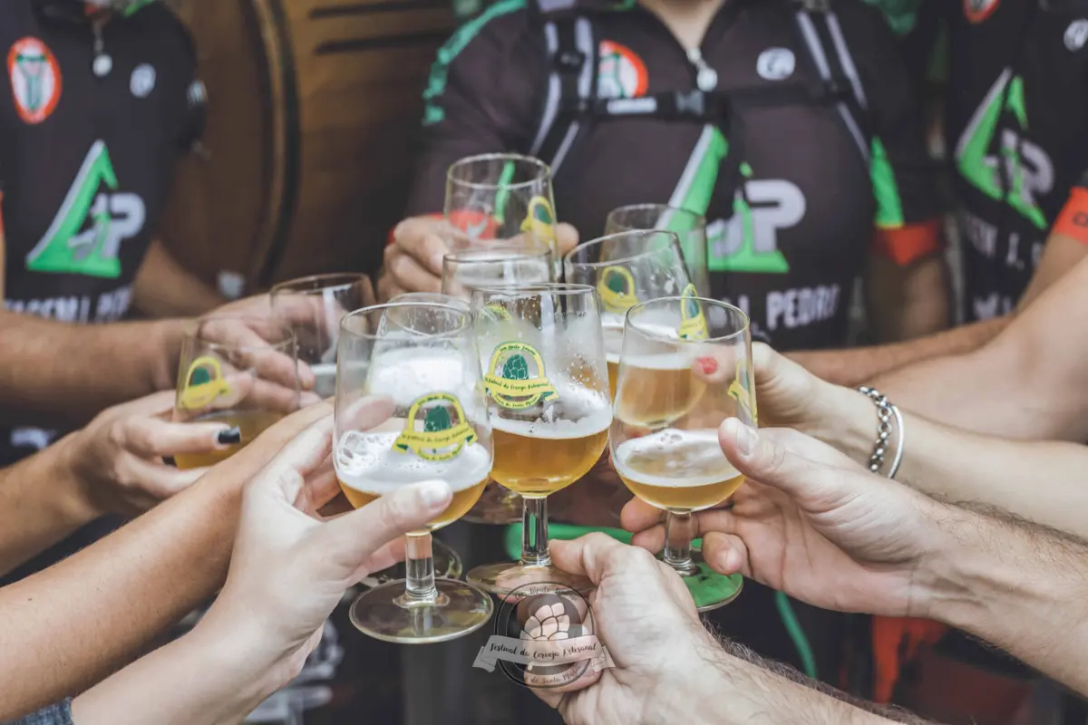A iniciativa conta com 13 cervejeiros