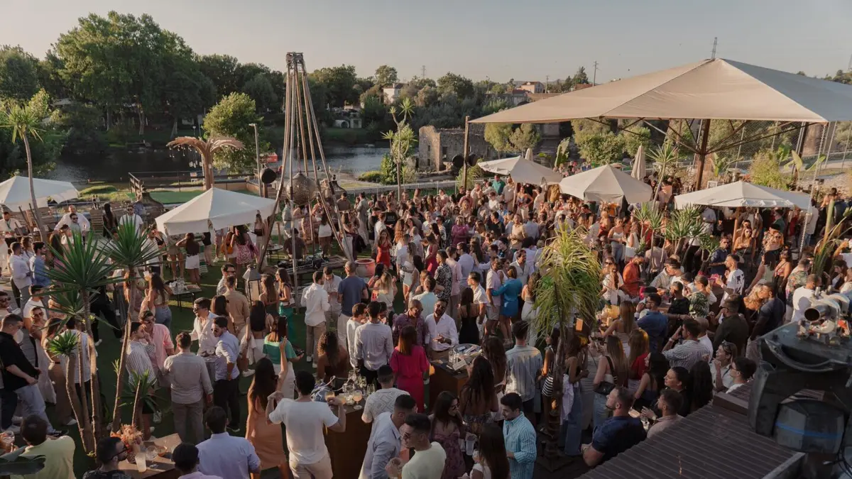 Bar Bicau fica na praia fluvial de Palmeira, em Braga
