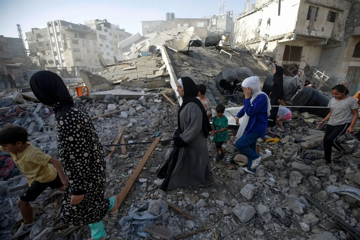 População de Gaza sobrevive entre escombros numa grave situação humanitária