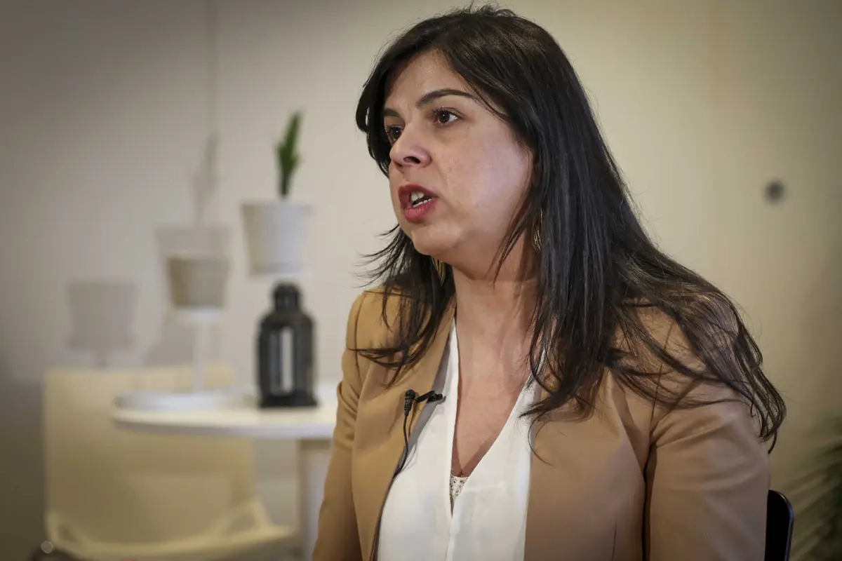 Inês Sousa Real (PAN) diz que os cuidadores ficam numa "situação de particular vulnerabilidade económica"