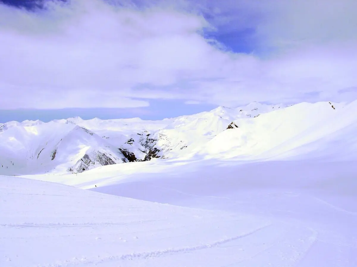 Vítimas encontradas numa estância de esqui de Goudaouri, na Geórgia