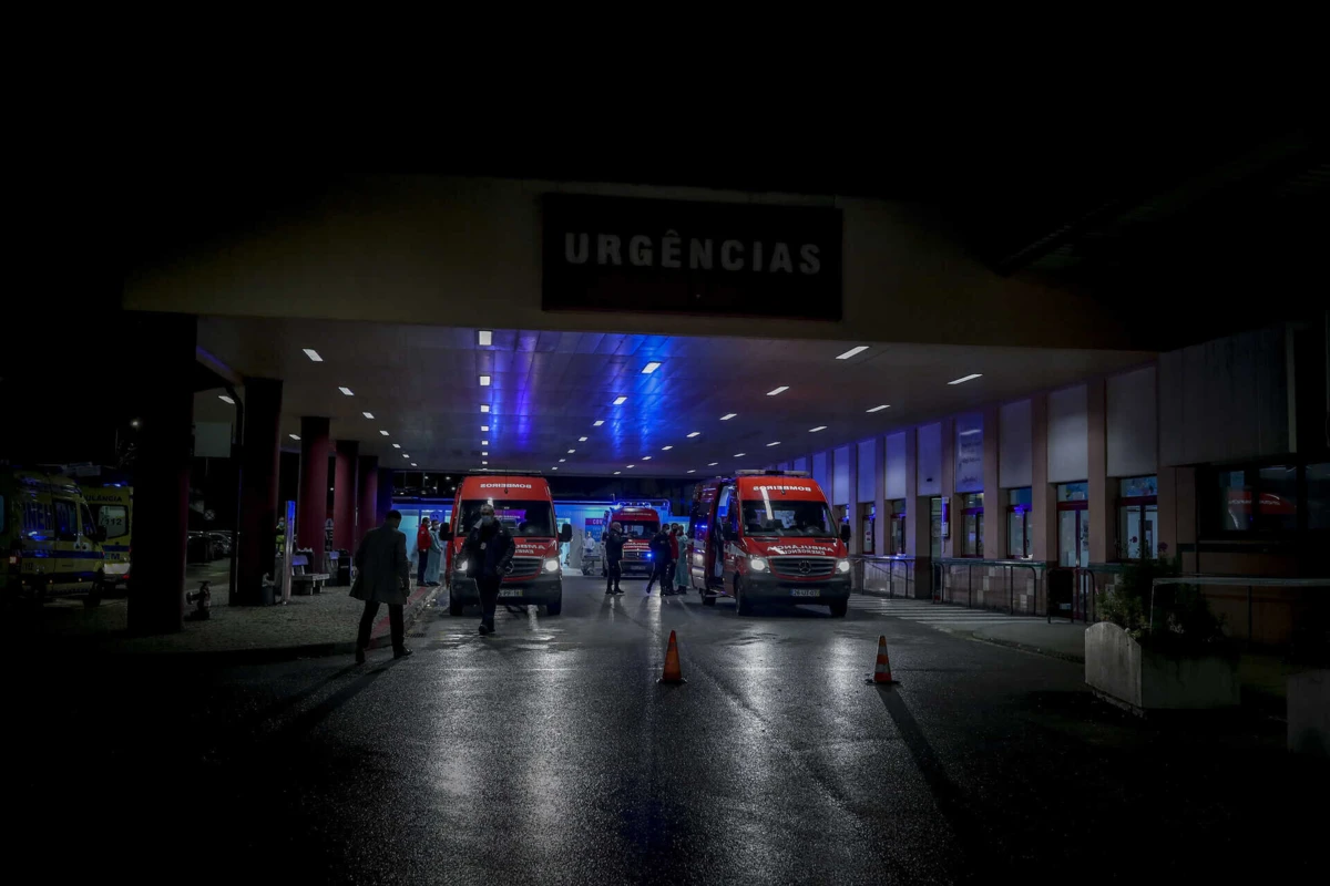 Imagem de contexto do artigo Doentes urgentes com espera de mais de 10 horas no Amadora-Sintra