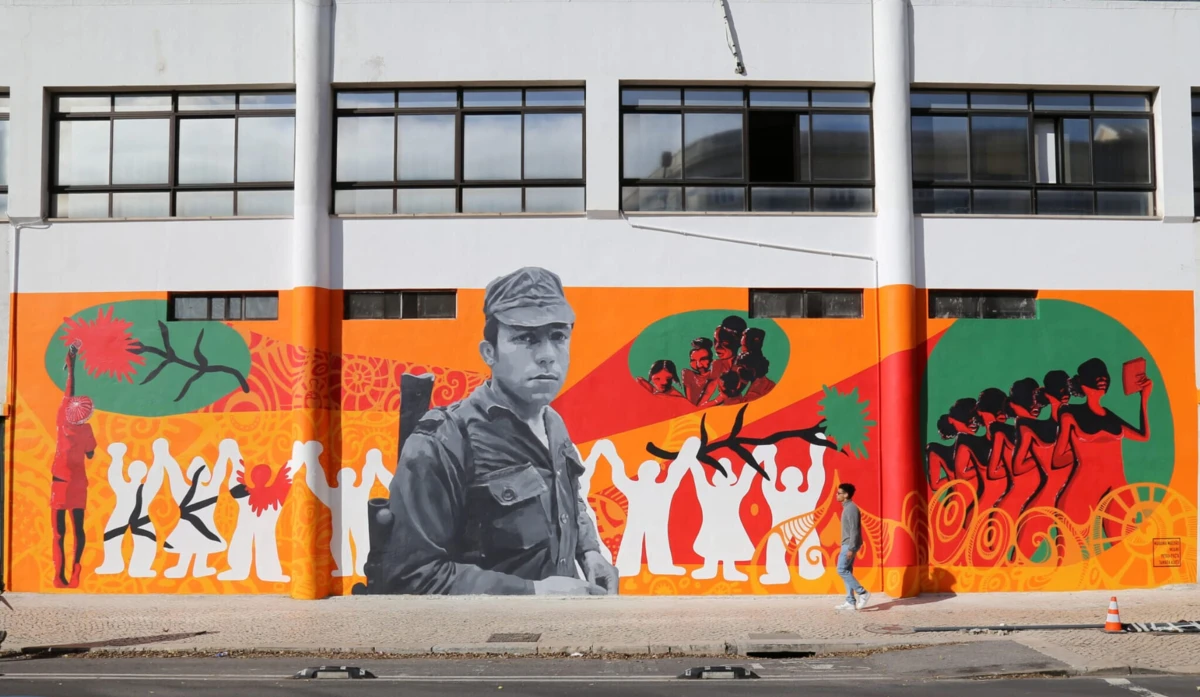 Imagem de contexto do artigo Mural de Salgueiro Maia foi recuperado com figuras femininas