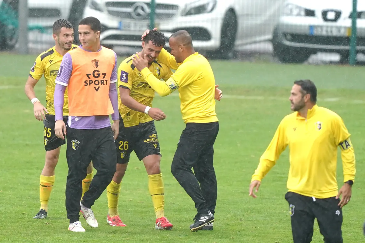 Defesa deu a vitória aos "justiceiros" na coversão de um livre direto