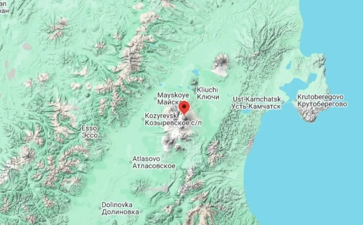 O vulcão Klyuchevskoy está em erupção em Kamchatka, na sequência do maior terramoto desde 1952 na região