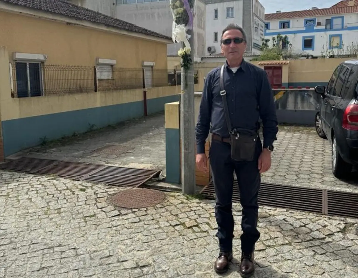 João Valente junto ao apartamento da Torreira onde terá acontecido o homicídio