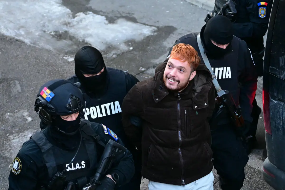 Mohamed Amra, alvo de um mandado de captura europeu, foi detido no sábado na Roménia