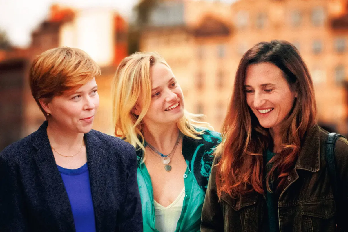 "Três amigas" é um filme que faz brilhar as atrizes Camille Cottin, Sara Forestier e India Hair.