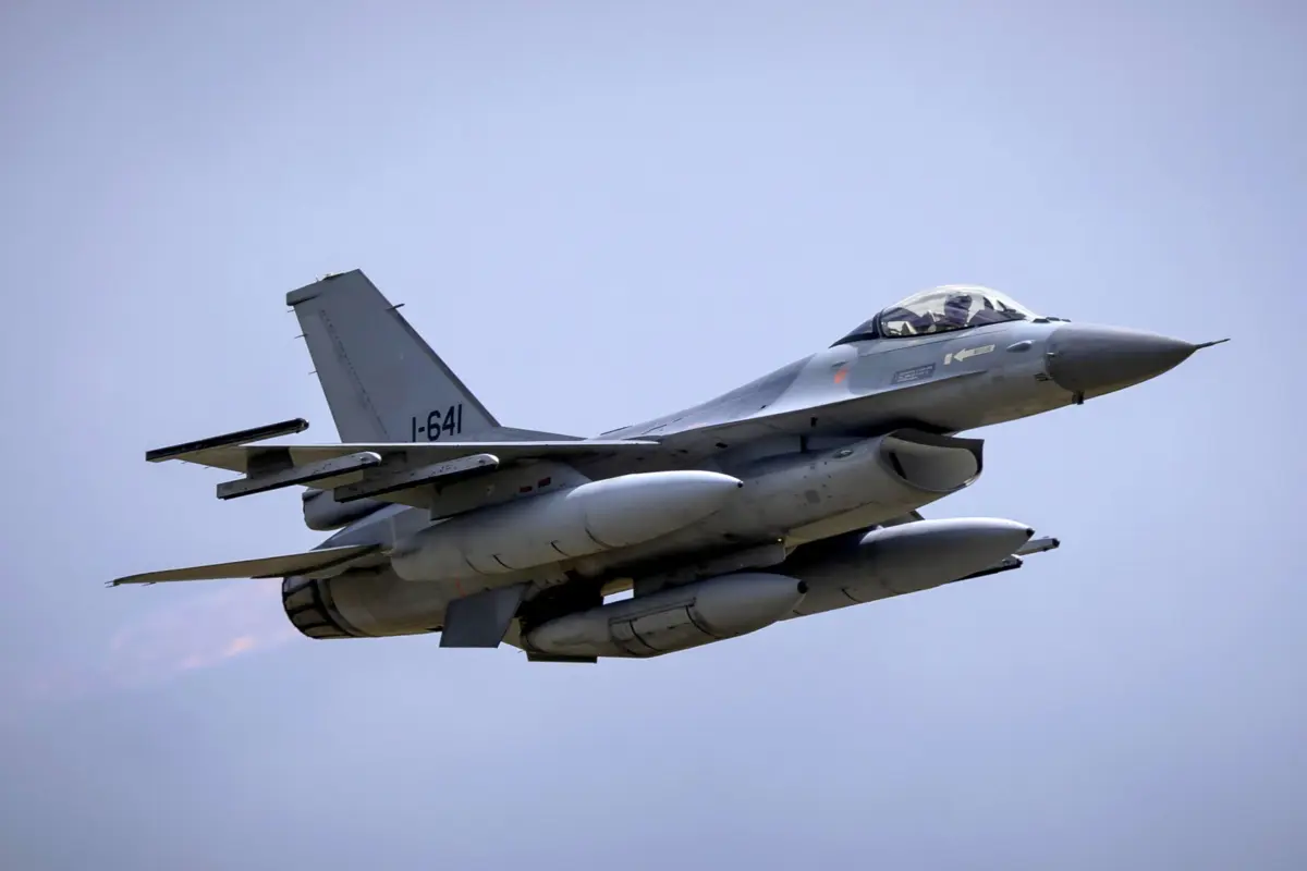 Imagem de contexto do artigo Empresa russa recompensa com 168 mil euros militares que abateram F-16 na Ucrânia