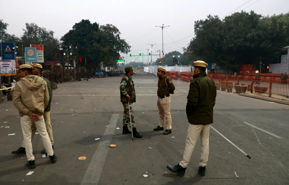 Explosão ocorreu perto do Forte Vermelho, em Nova Deli, e fez oito mortos