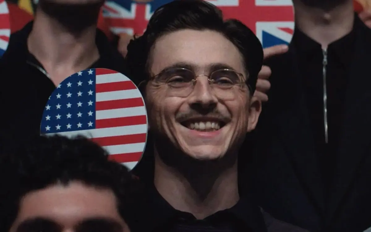 Timothée Chalamet é um complexo craque do pingue-pongue em "Marty Supreme"