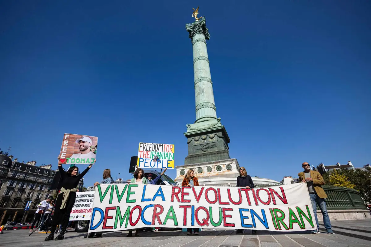 Entraram hoje em greve de fome 34 mulheres iranianas presas