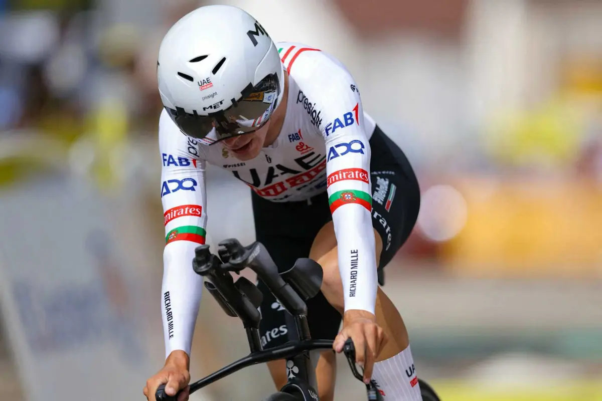 Imagem de contexto do artigo João Almeida abandona Volta a Espanha devido à covid-19