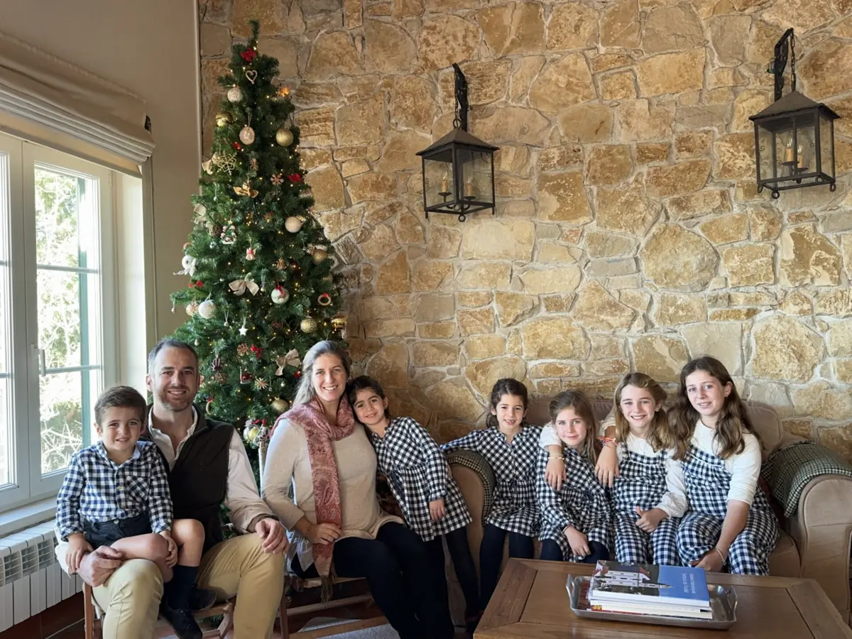 Sofia e Martin Bilbao têm um "clã" com cinco meninas e um rapaz. Estão à espera do sétimo filho