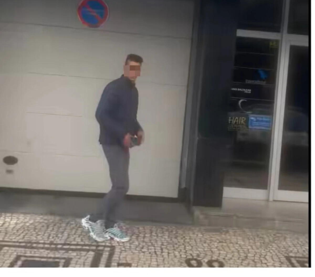 Suspeito à saída do Tribunal do Bolhão