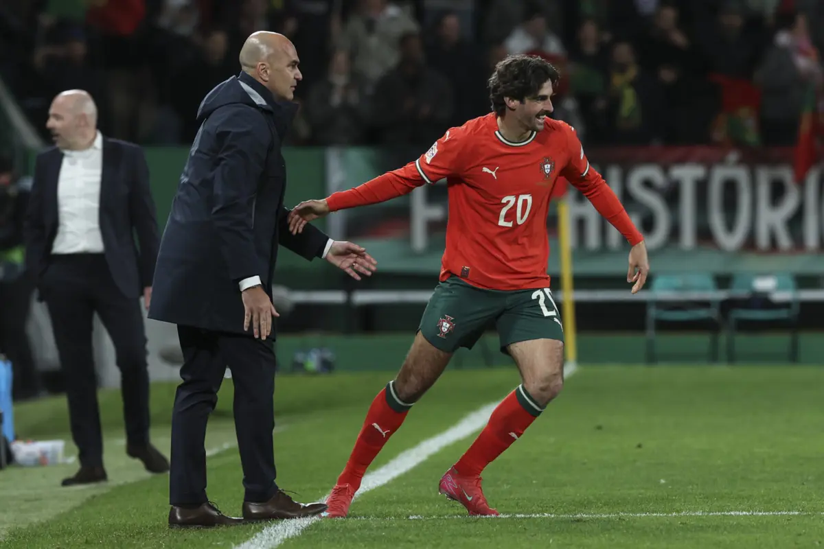 Roberto Martínez deixou muitos elogios a Francisco Trincão