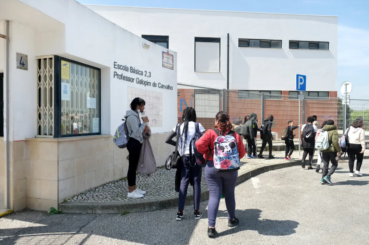 Passagem das escolas para a competência da autarquia tem causado prejuízos