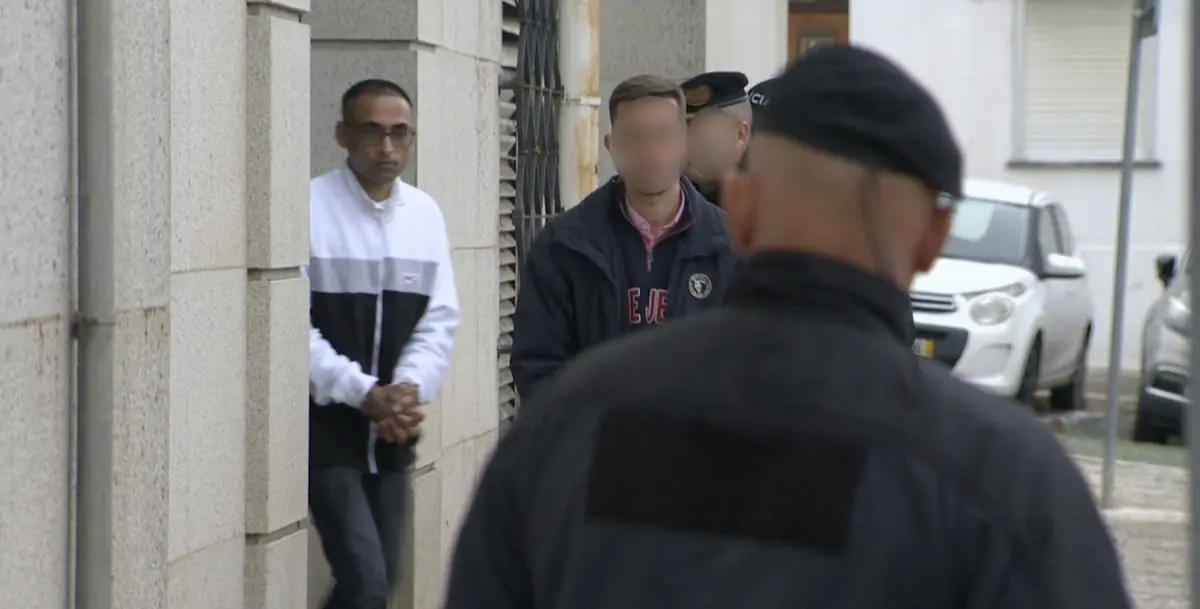 Imagem de contexto do artigo Libertado arguido que estava em preventiva há mais de dois anos em caso de tráfico de pessoas